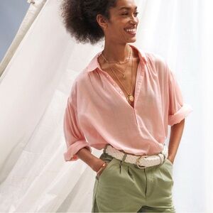 Vineyard vines popover Pink Blouse